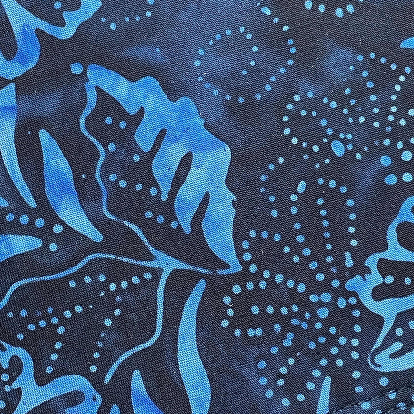 Wilddori Traveler's Notebook Cover Black Blue Flower