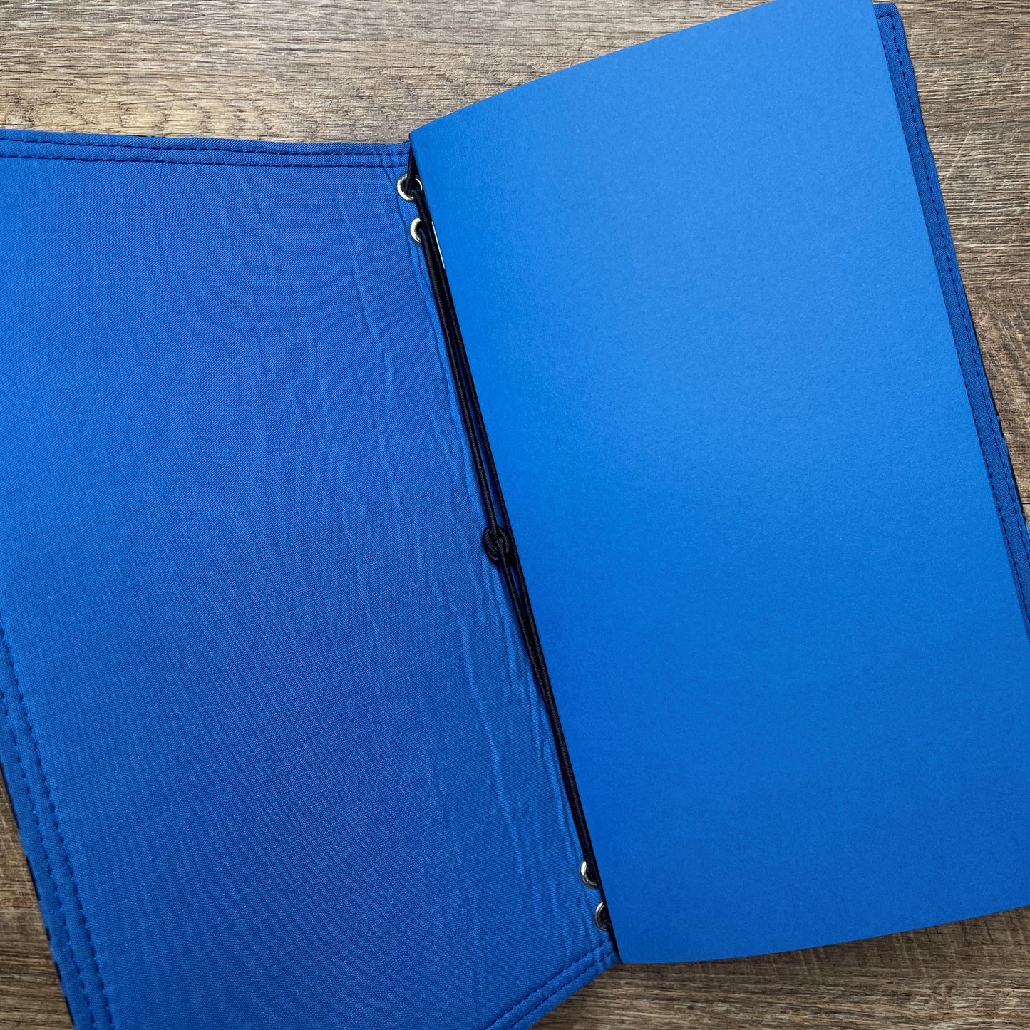 Wilddori Traveler's Notebook Cover Black Blue Flower