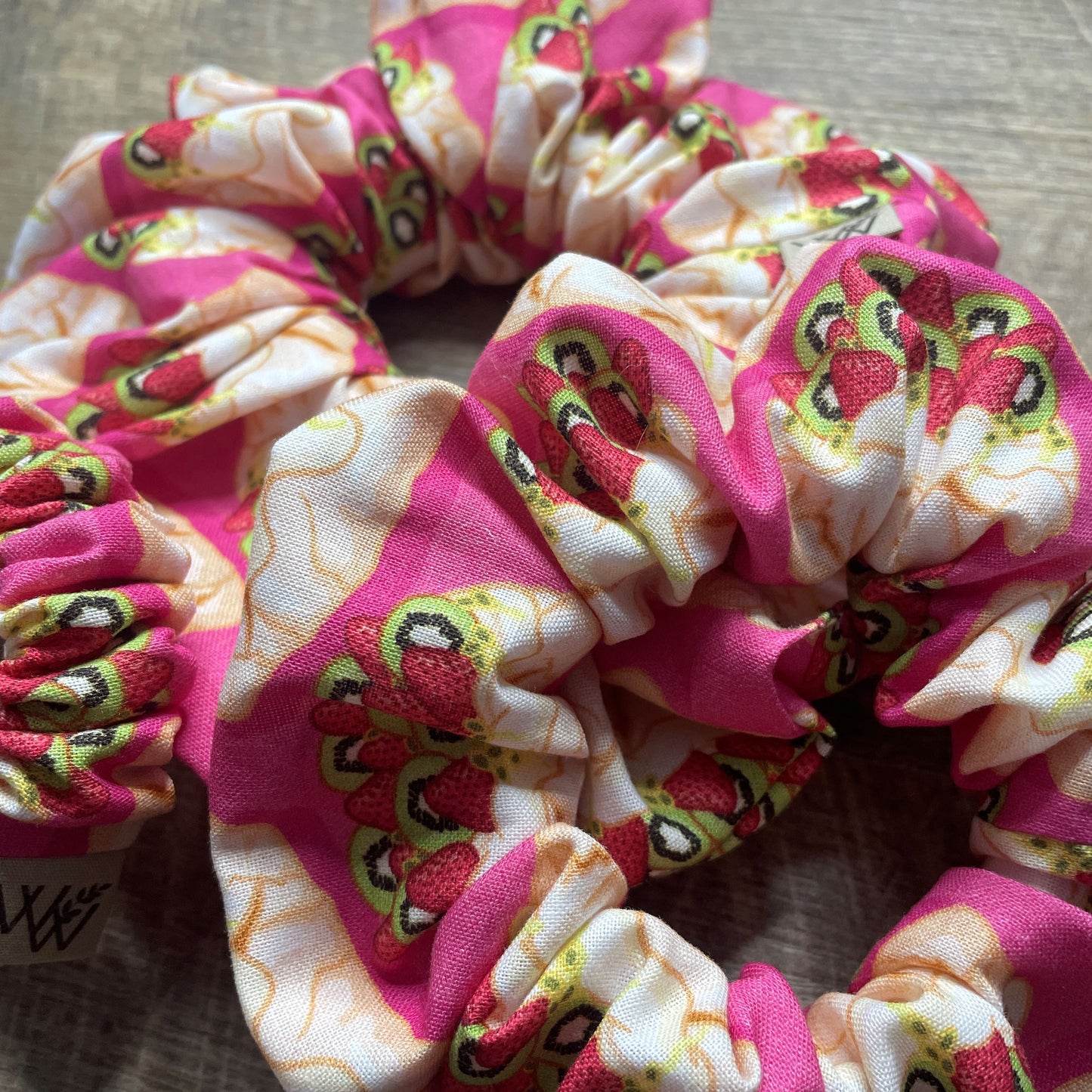 Scrunchies - Fruit Pavlova