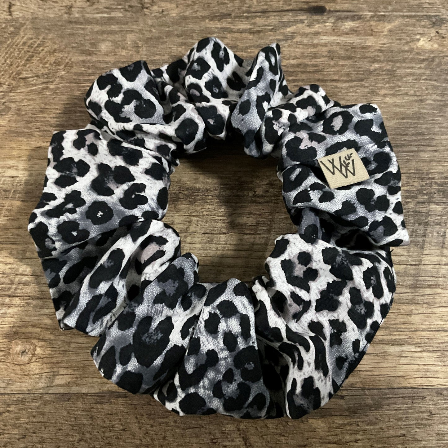 Scrunchies - Black & White Leopard