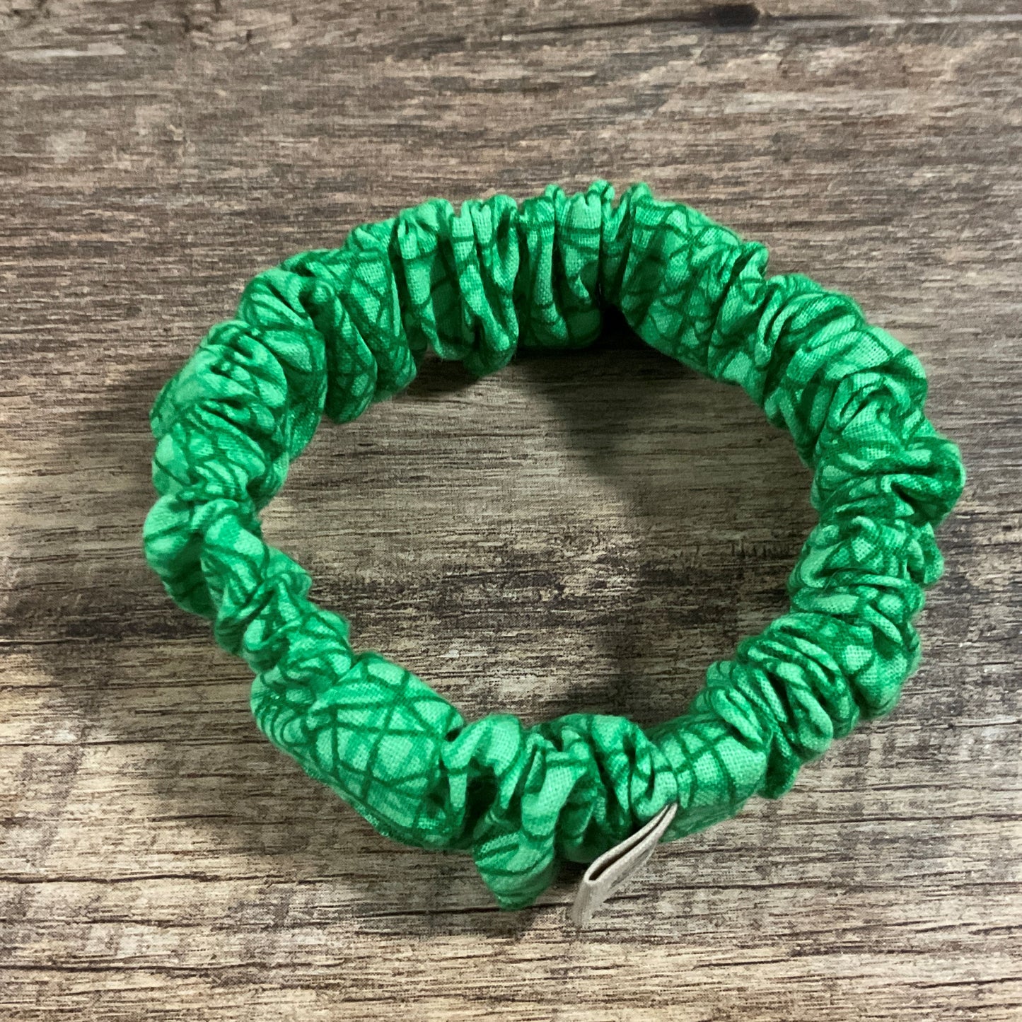 Scrunchies - Green Abstract Lines
