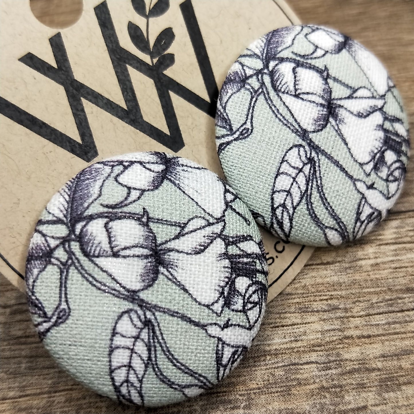 Wildears Fabric Covered Button Earrings Flower 27mm