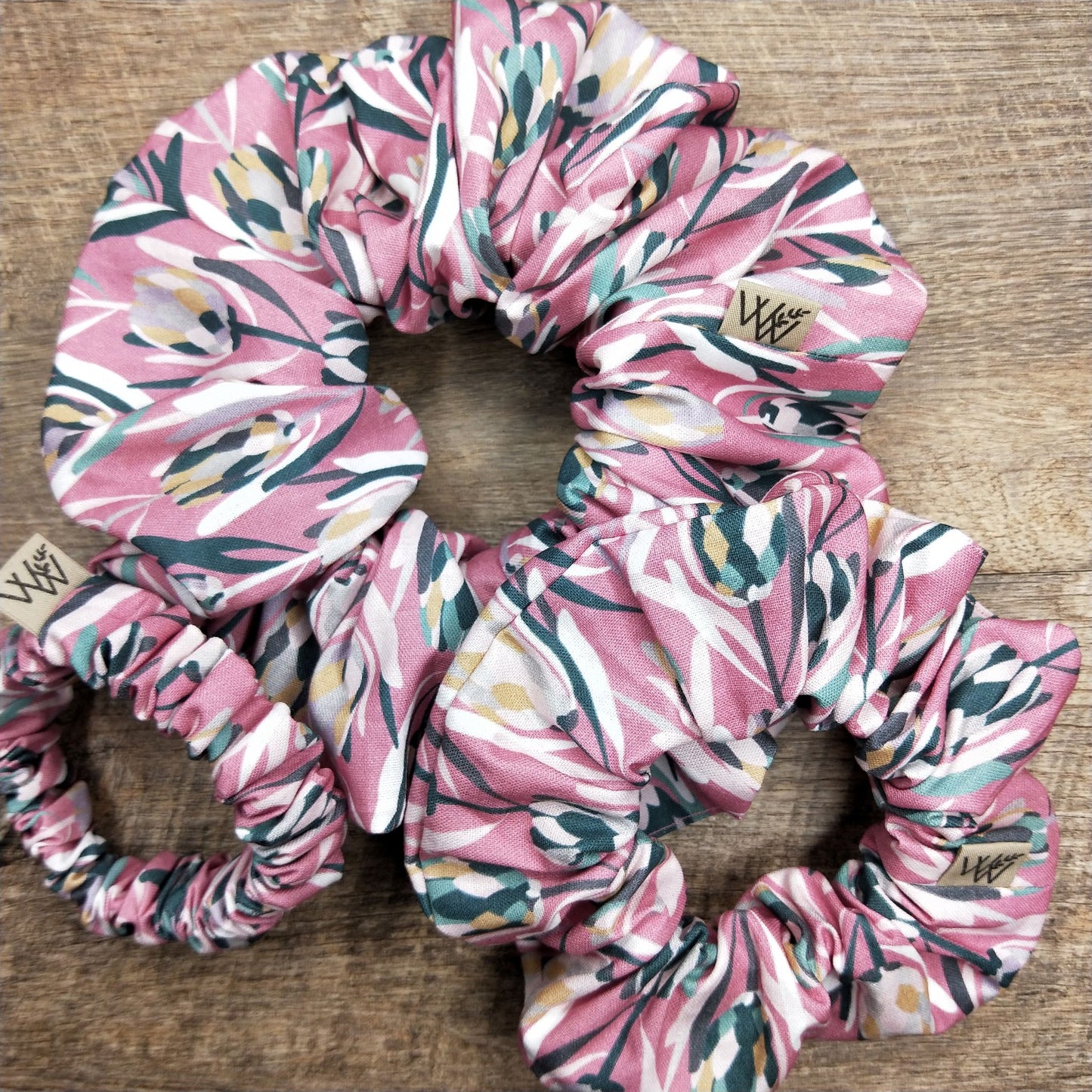Scrunchies - Pink Proteas