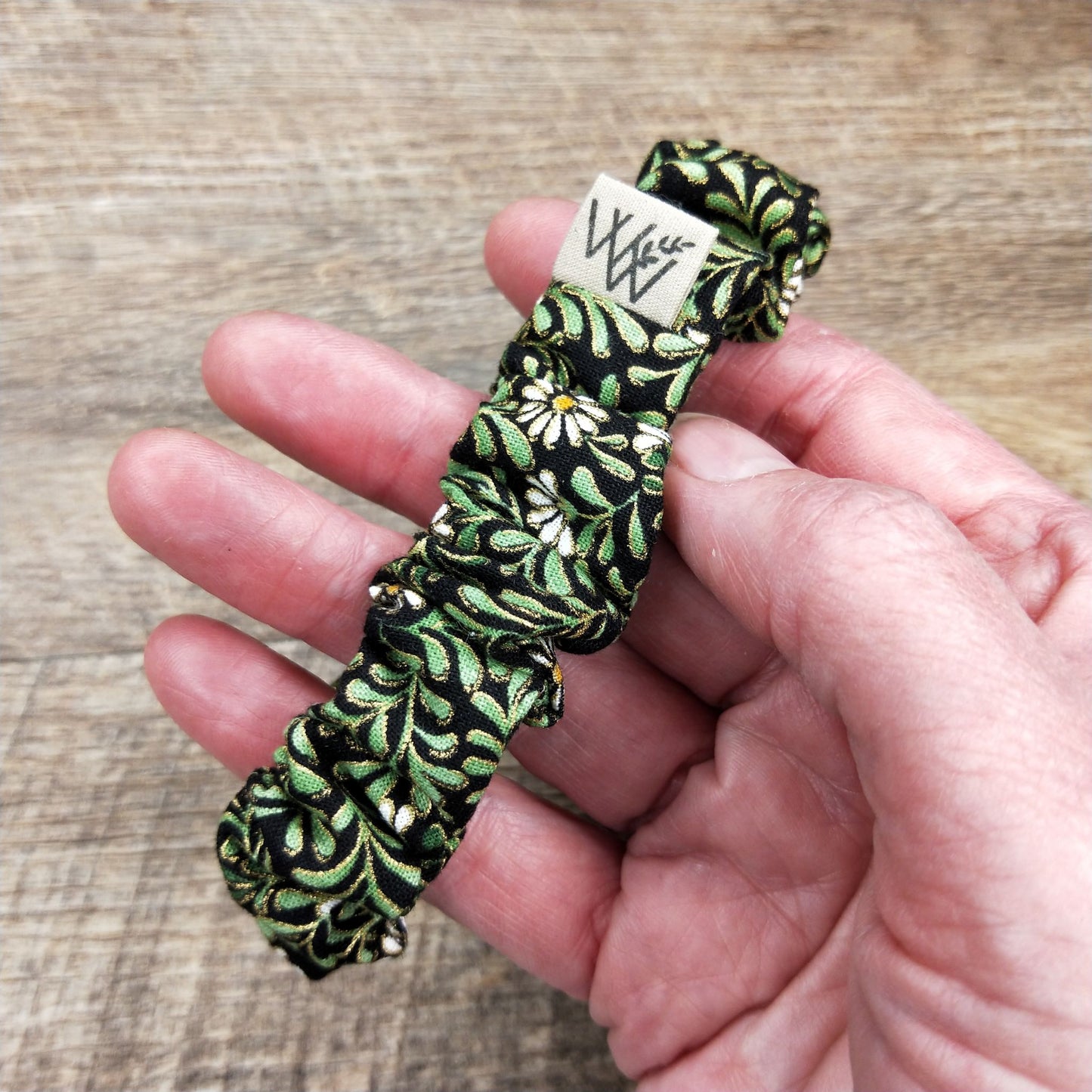 Scrunchies - Daisy Leaf