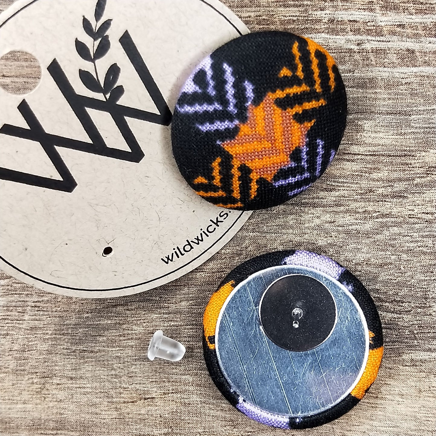 Wildears Fabric Covered Button Earrings Halloween Houndstooth 27mm