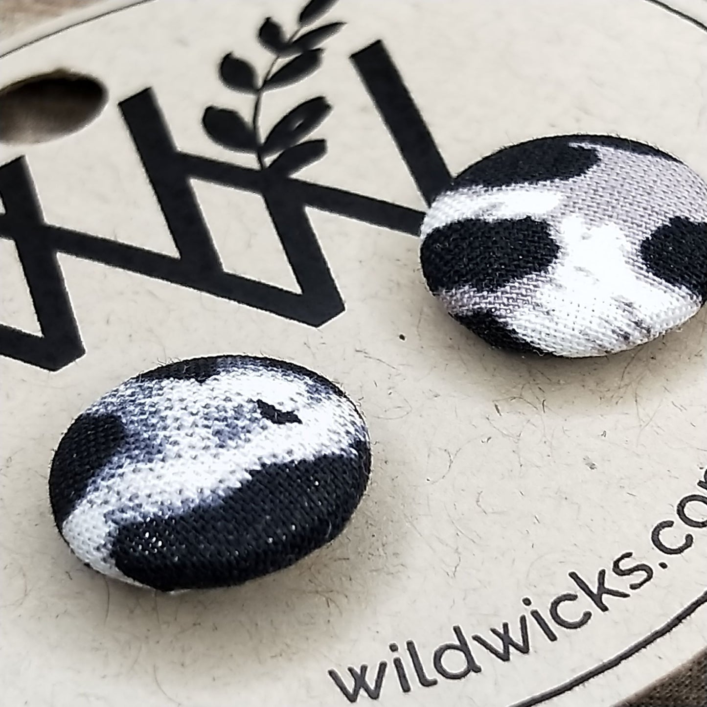 Wildears Fabric Covered Button Earrings Black White Leopard 12mm