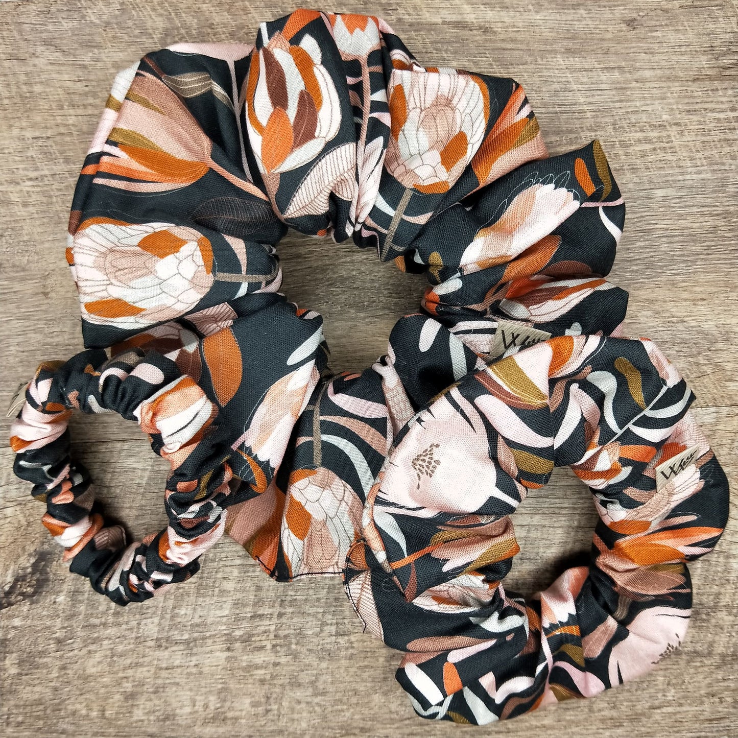 Scrunchies - Navy Banksia