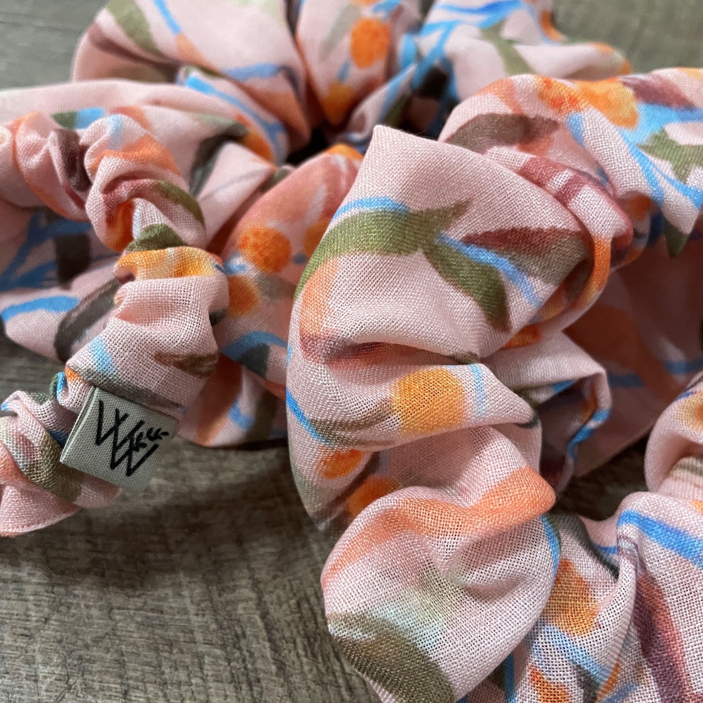 Scrunchies - Peach Leafy Blossoms