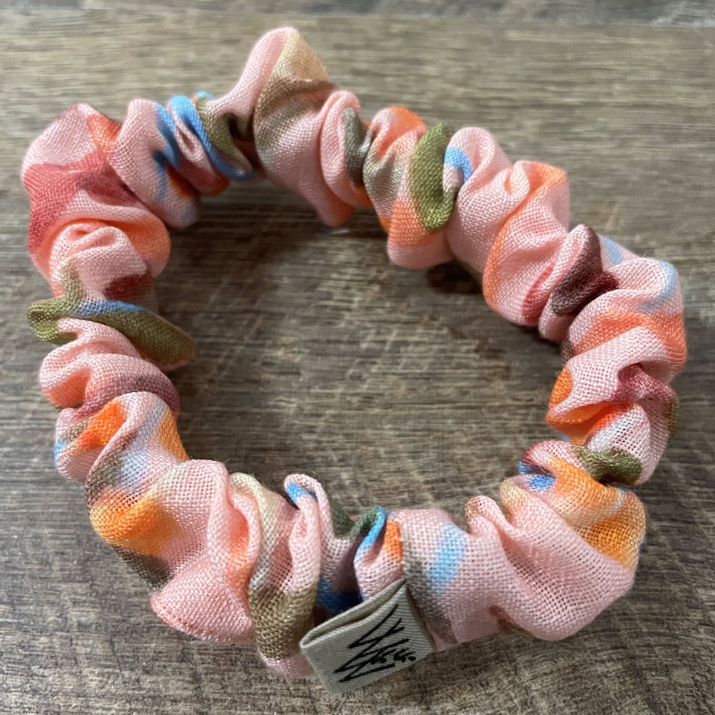 Scrunchies - Peach Leafy Blossoms