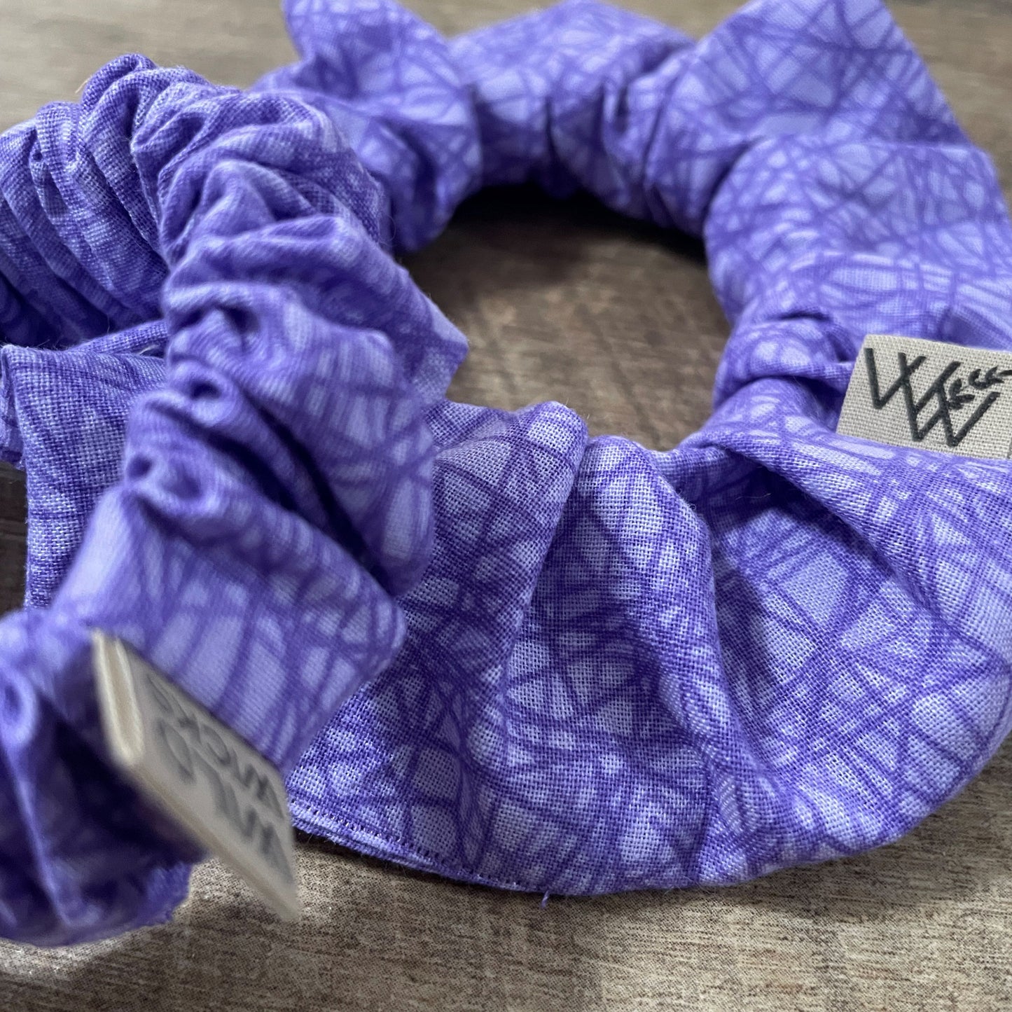 Scrunchies - Light Purple Abstract Lines