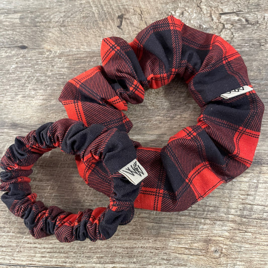 Scrunchies - Black Red Christmas Plaid