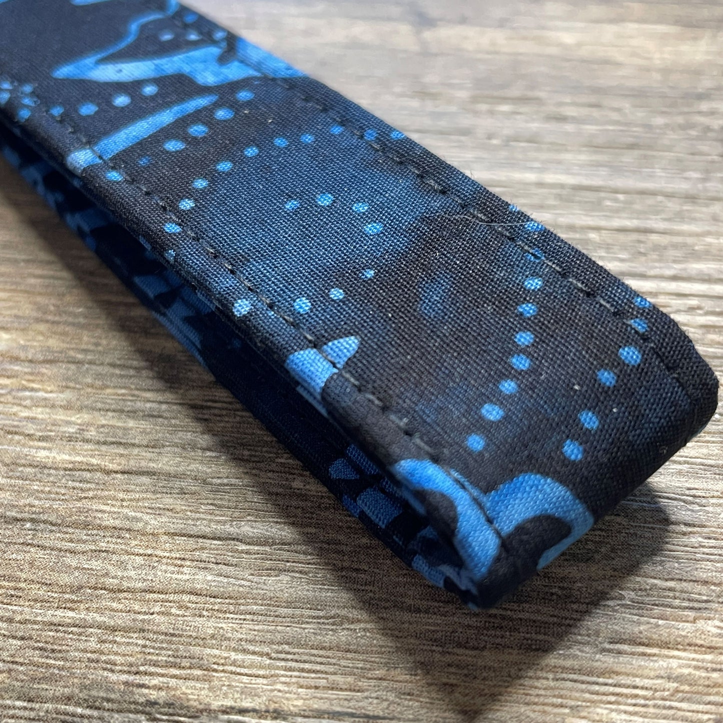 Fabric Fob Keychain - Black Blue Flower