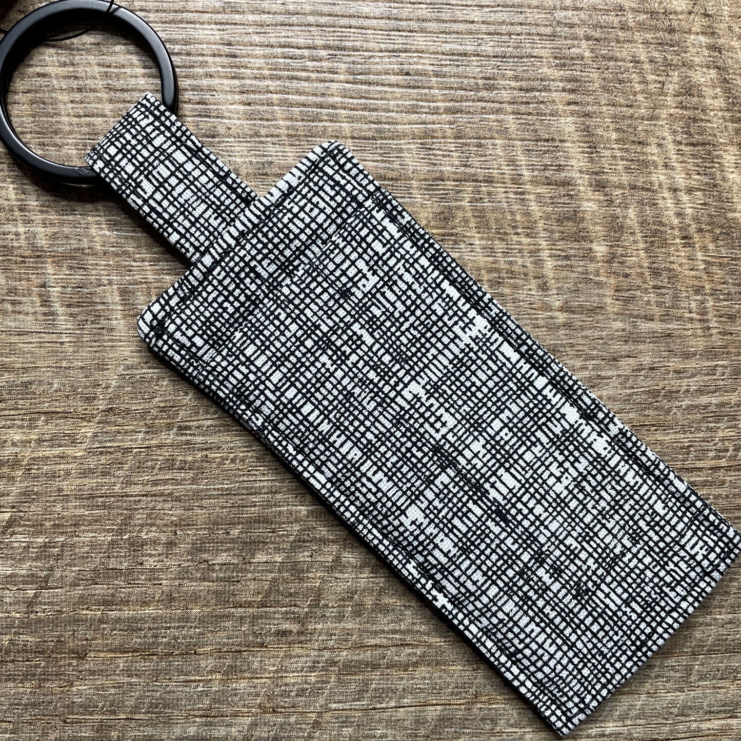 Lip Balm Holder Keyring - Black and White Cross Hatch