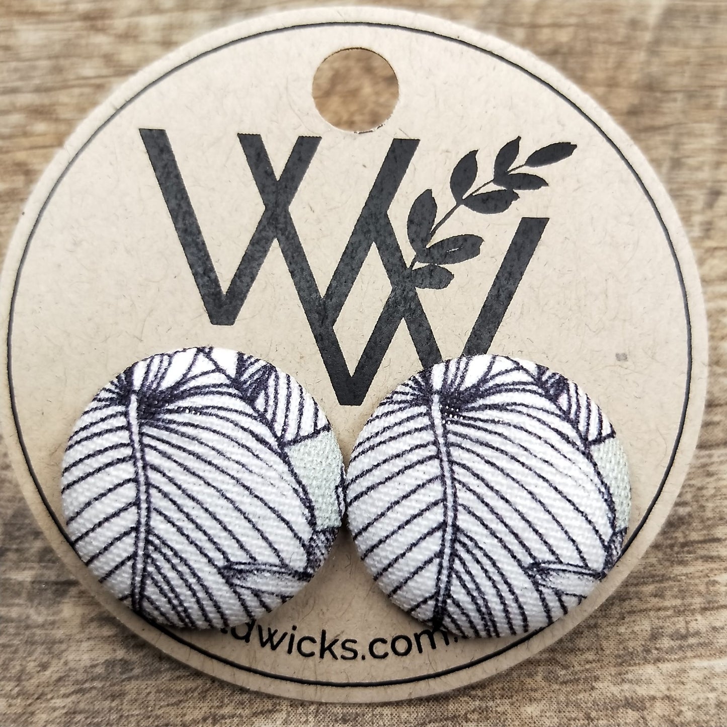 Wildears Fabric Covered Button Earrings Leaf 19mm