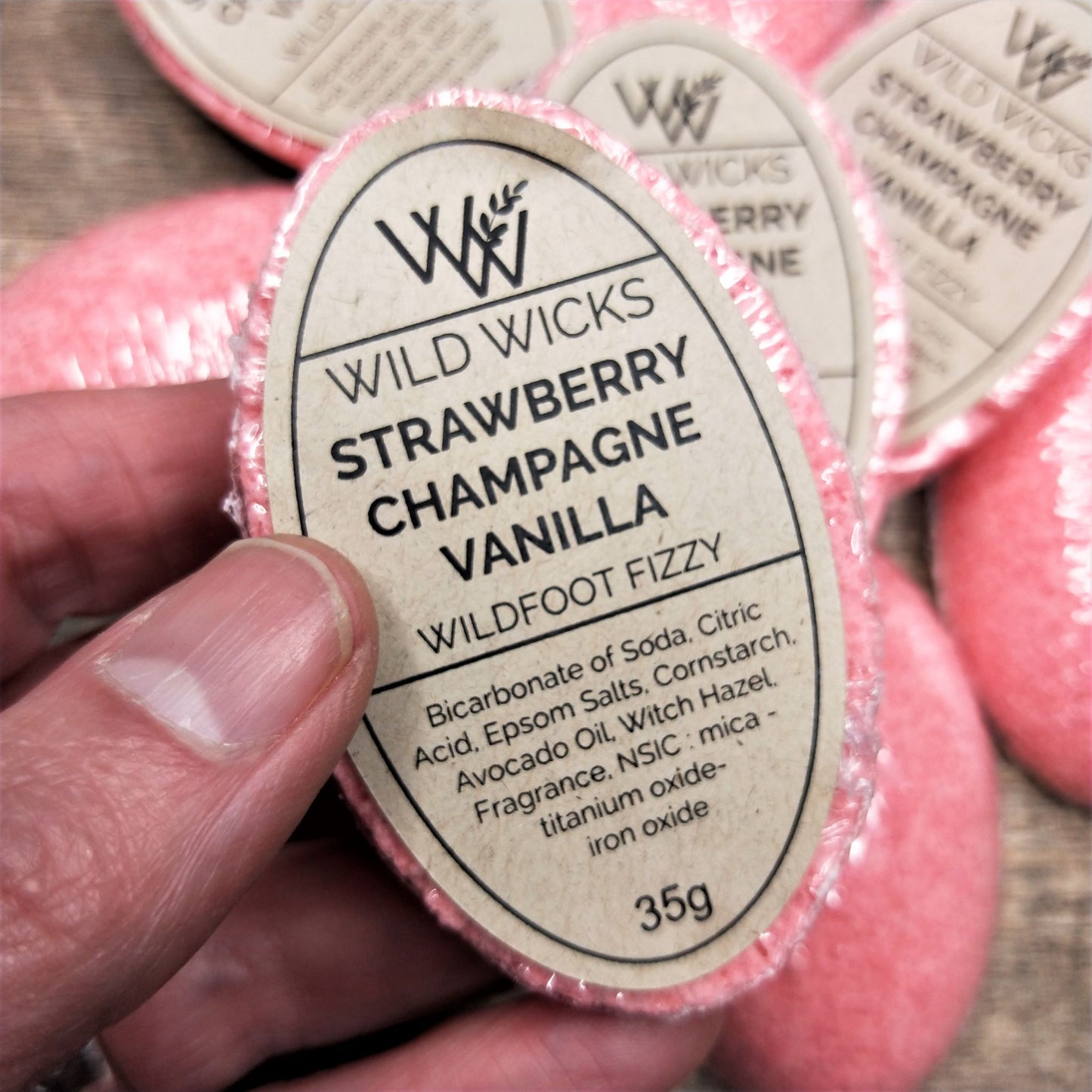 Wildfoot Fizzy Strawberry - Champagne - Vanilla
