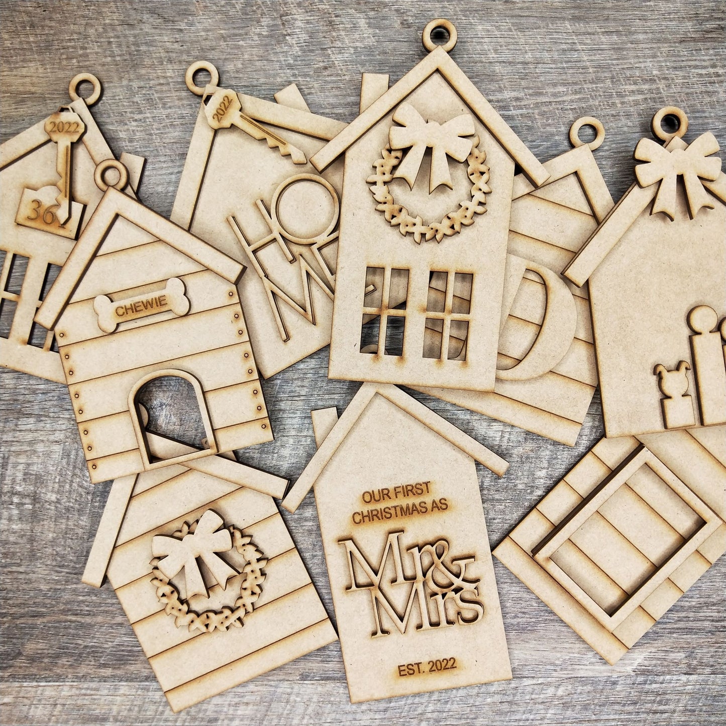 DIY Wooden Christmas House Decorations