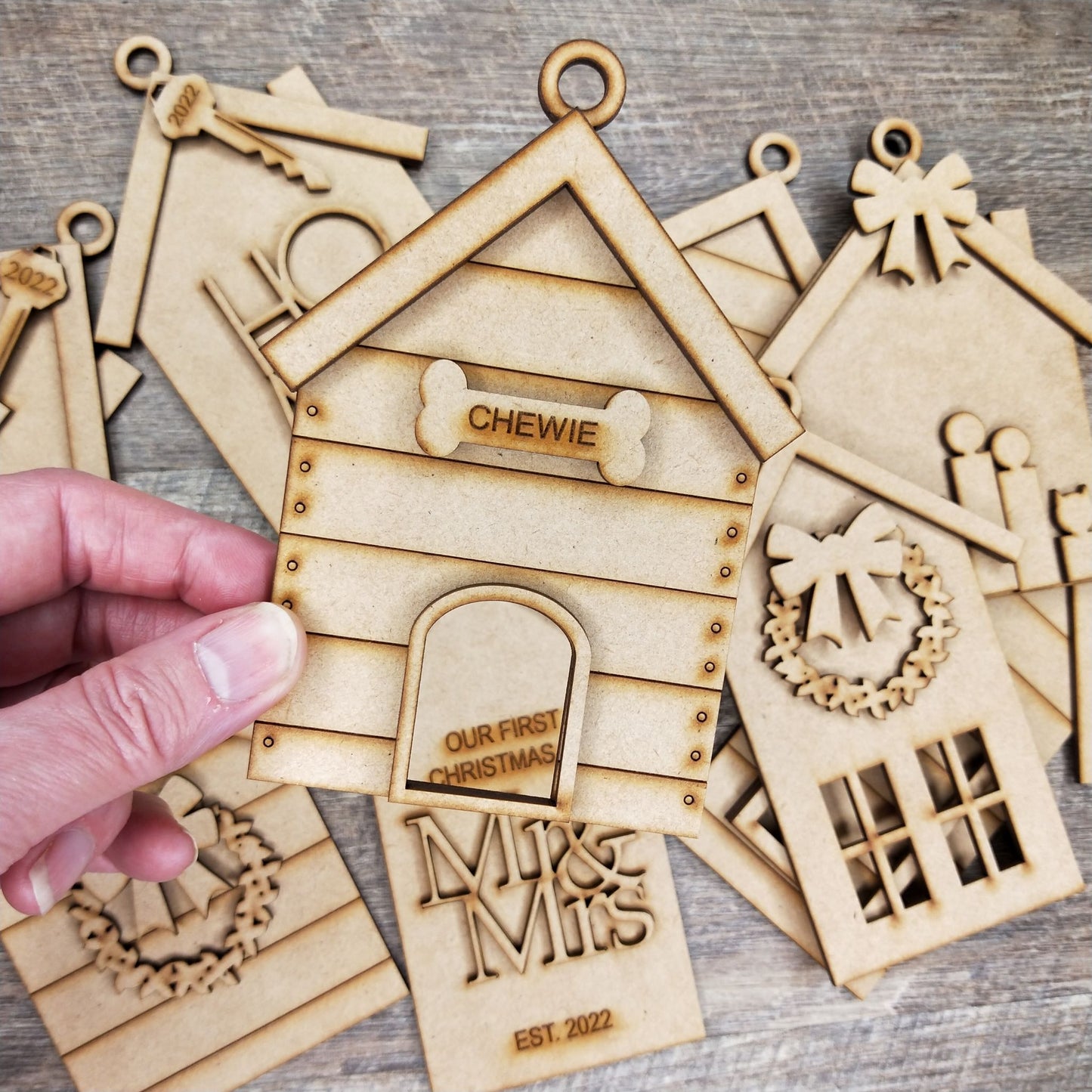 DIY Wooden Christmas House Decorations