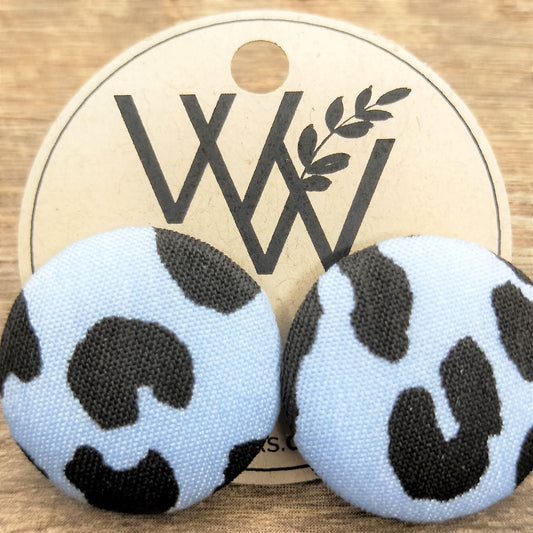 Wildears Fabric Covered Button Light Blue Leopard 27mm
